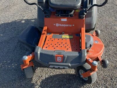 Husqavarna Zero Turn