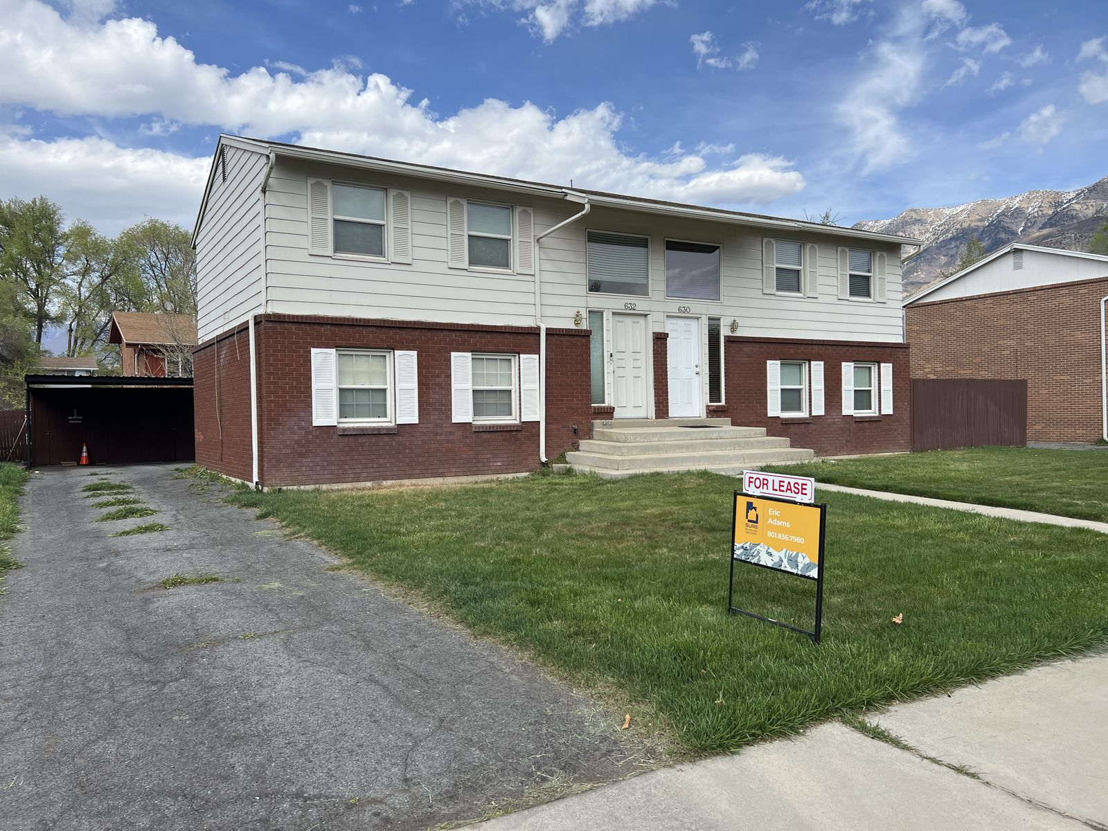 Duplex with 2 bedrooms and 1 1/2 baths in convenient Provo neighborhood.