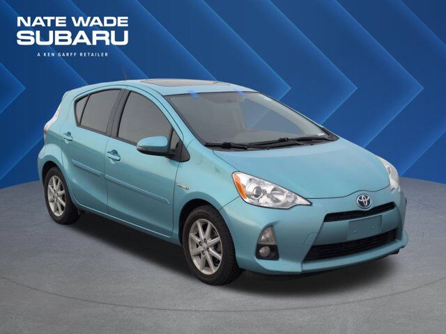 2014 TOYOTA PRIUS C Four
