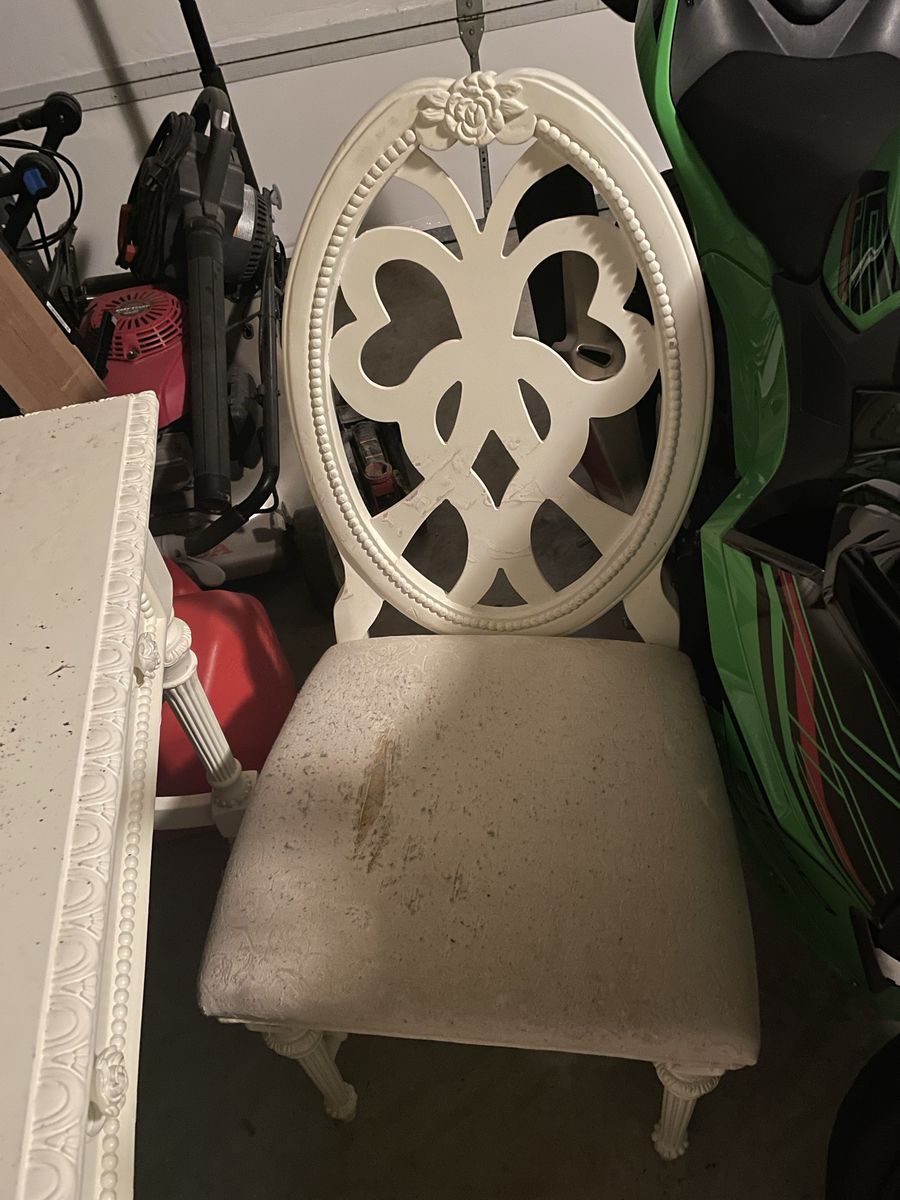 Main image 7