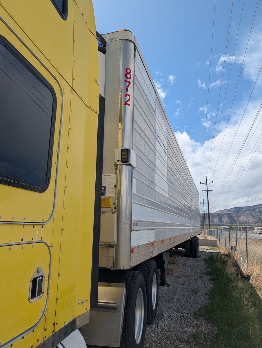 2003 Refrigerated Trailer with new unit