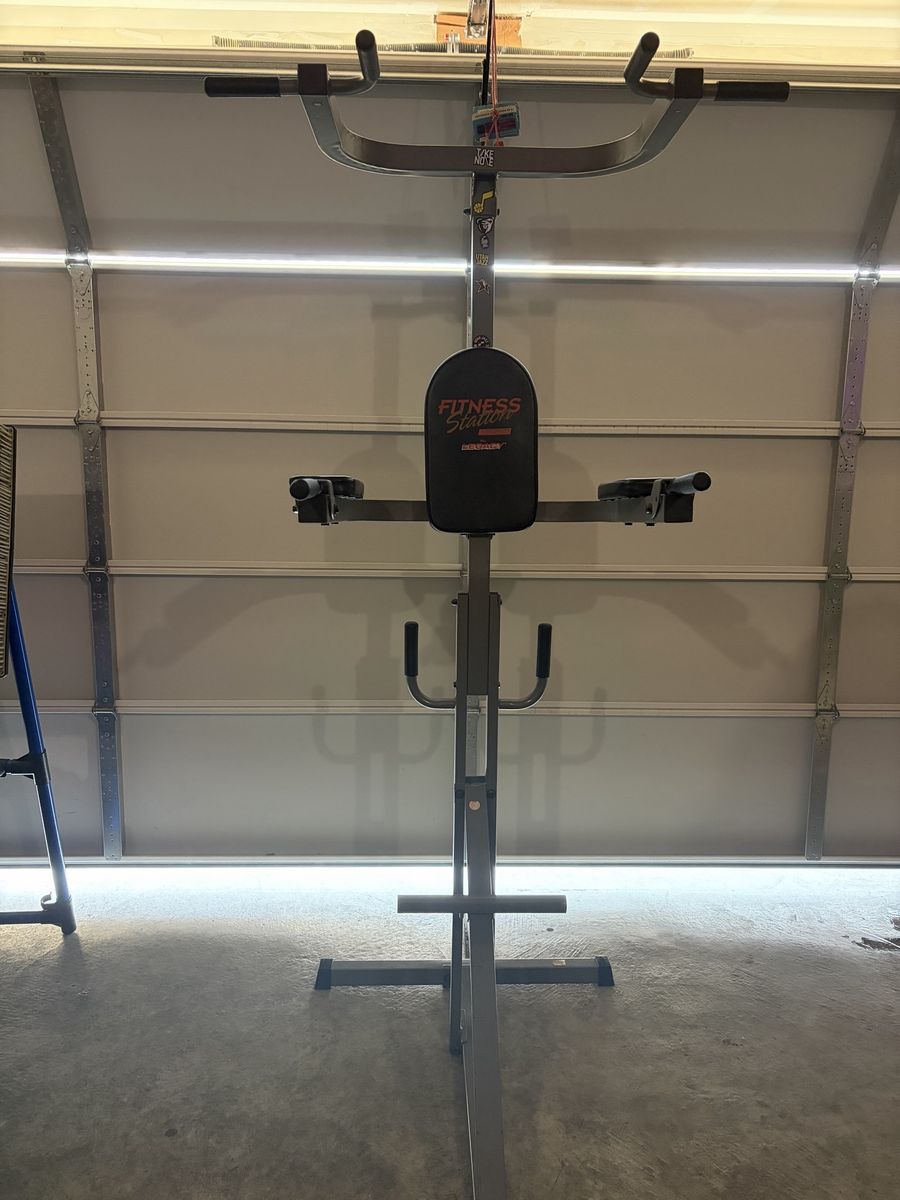 Fitness Station Pull-up Bar Power Rack