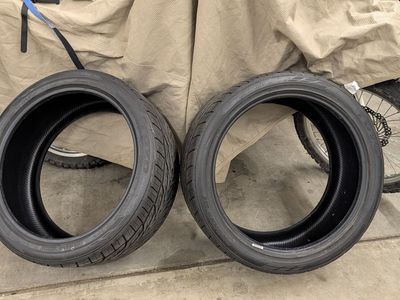 Almost NEW Toyo Proxes ST-III 295/35R22 108W R22