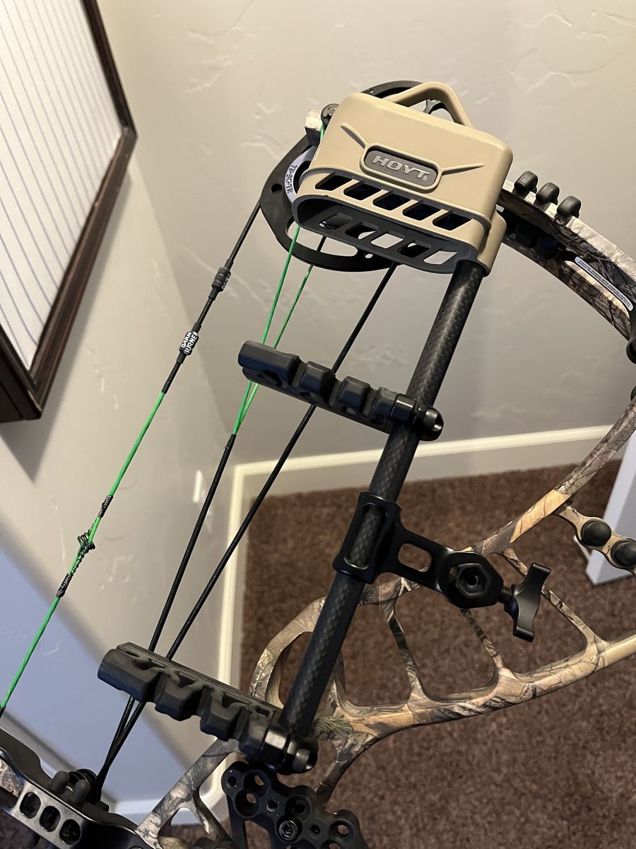 Excellent Condition Hoyt Ultralite 4 Arrow Quiver
