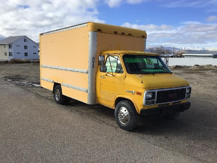 Fourteen-Foot Box Truck
