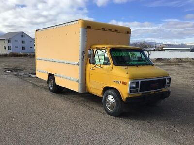 Fourteen-Foot Box Truck