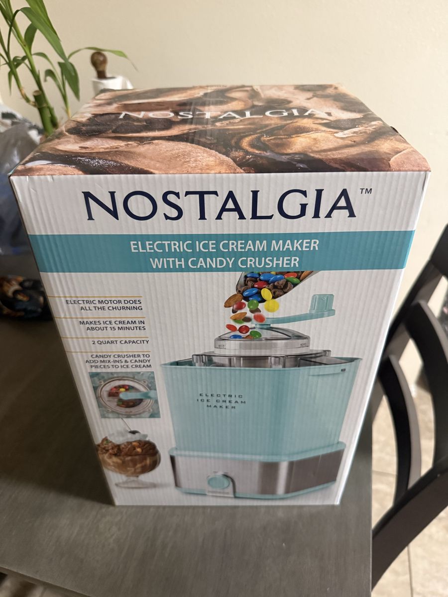 Nostalgia Electric Ice Cream Maker with Candy Crusher, 2 Quart