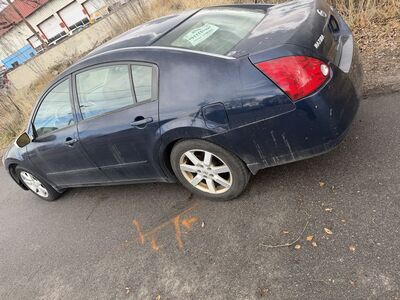 2005 NISSAN MAXIMA