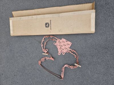 JOHN DEERE TIMING GEAR GASKET COVER
