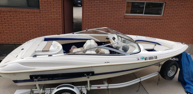 Wellcraft 19 foot Excel Boat