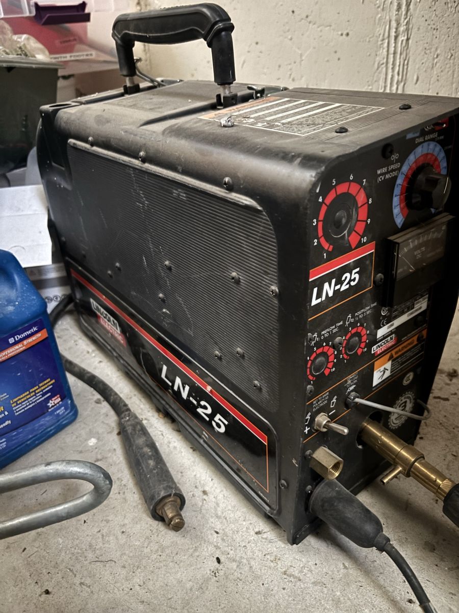 Lincoln LN25 wire feeder for welder 