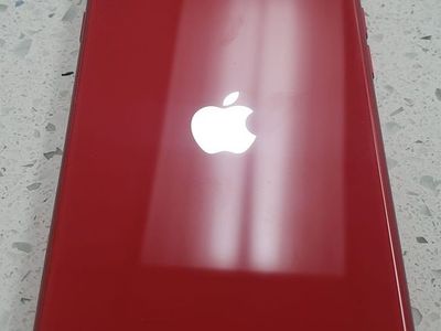 Iphone SE - 64GB - 3 GEN - Unlocked