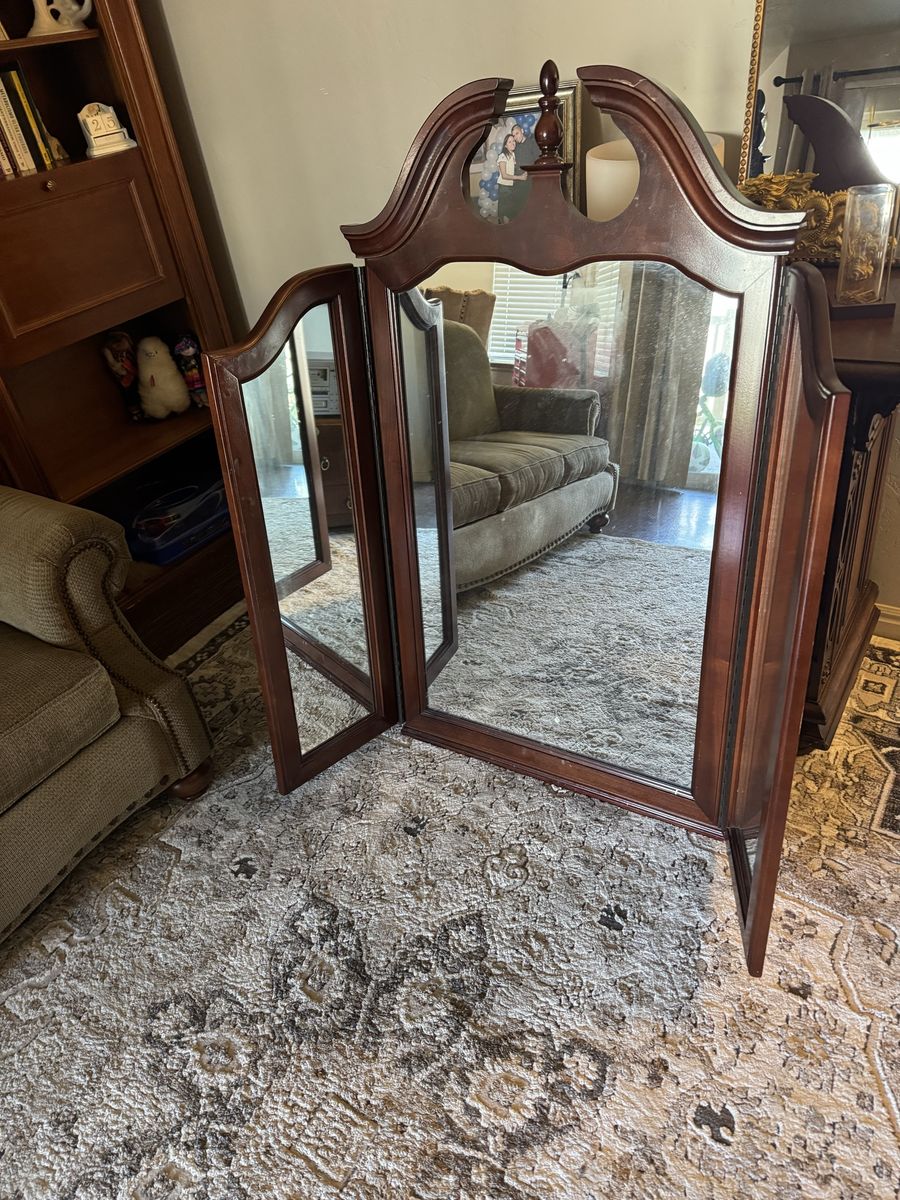 Vintage Wooden Vanity Tri-Fold Mirror with Ornate Carved Top