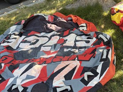 Airheads Mega Slice towable