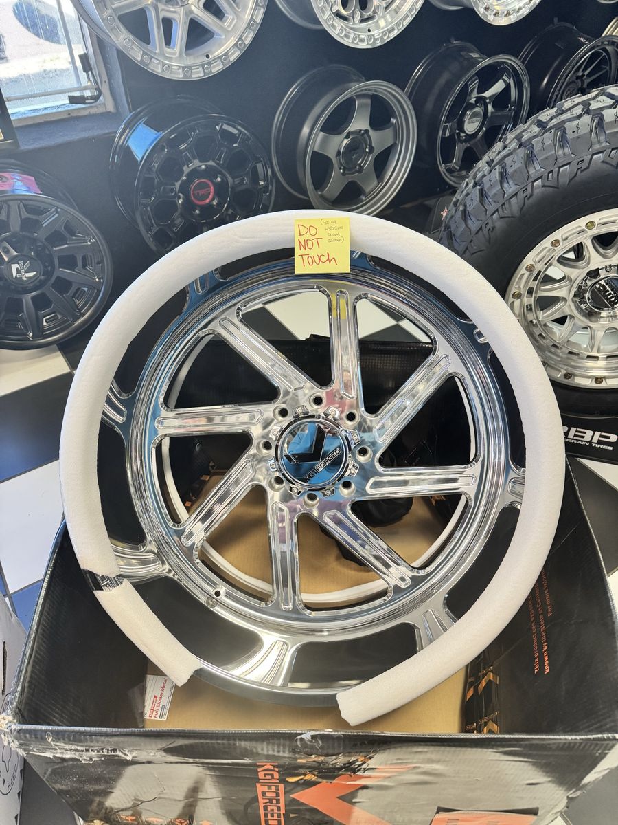 NEW 26x14  KG FORGED 8x180