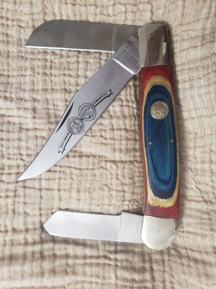 Wild Boar Standing Liberty Collectible Pocket Knife Multi-blade Blue/Red Wood Handle