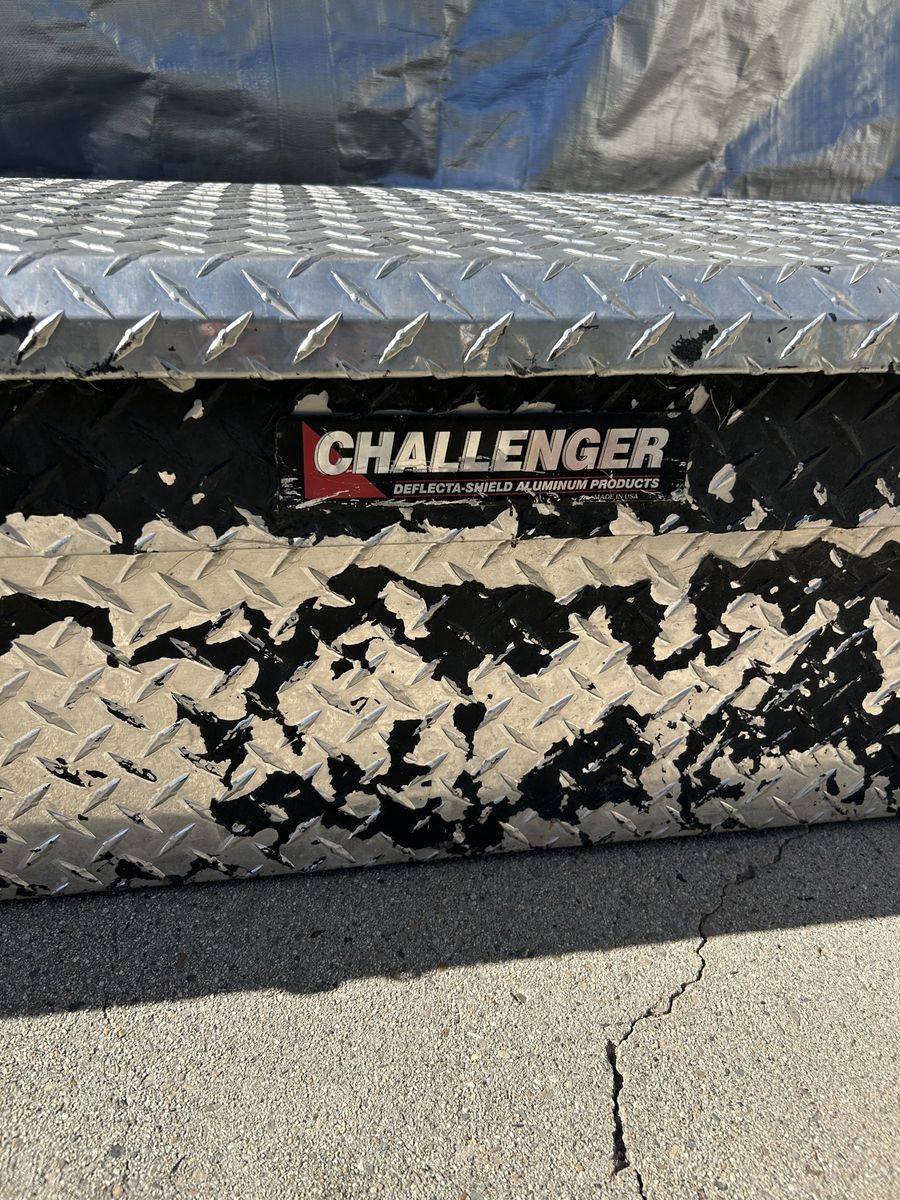 Challenger compact truck toolbox