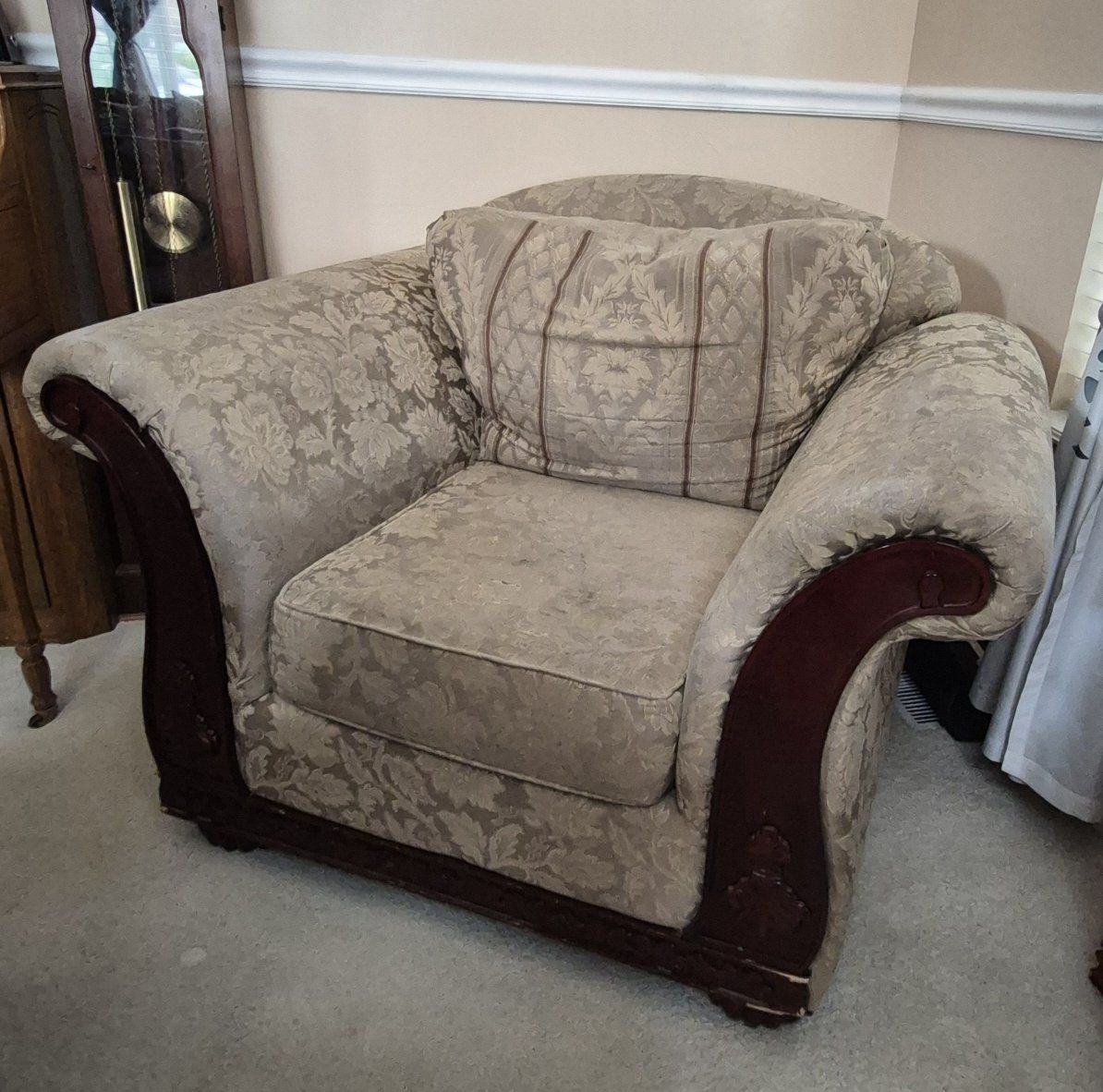 Main image 3