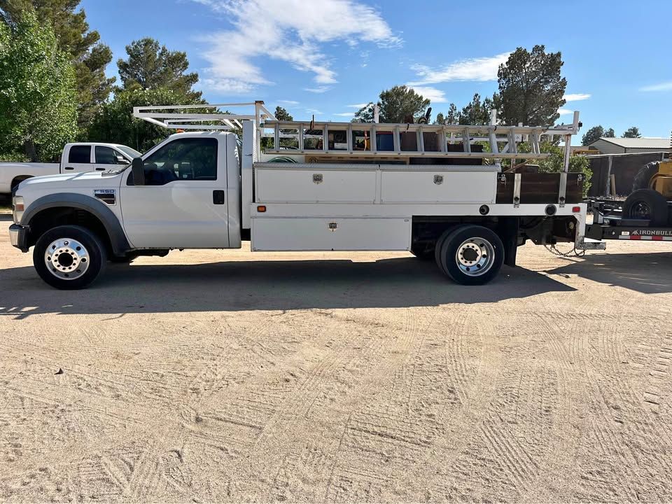 2008 Ford F-550 Utility Box Clean Needs Repair