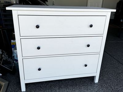 White wooden dresser