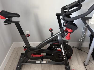 Schwinn IC4 Indoor Cycling Bike - Like New!