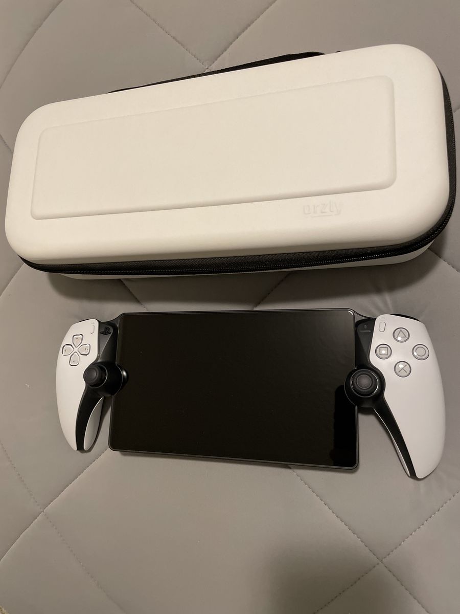 Sony PlayStation Portal Remote Player White with Orzly Hard Carrying Case - BARELY USED 