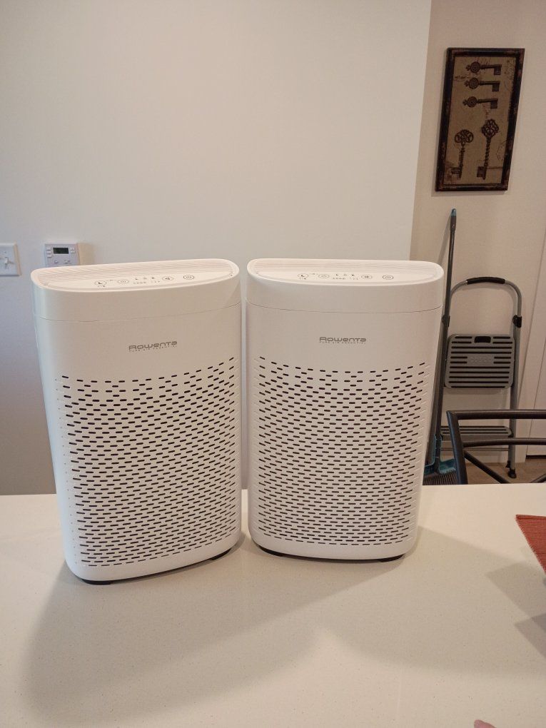 Pair of Rowenta Pure Air Purifiers - White, Excellent Condition, Air Quality Sensors. model pu2532
