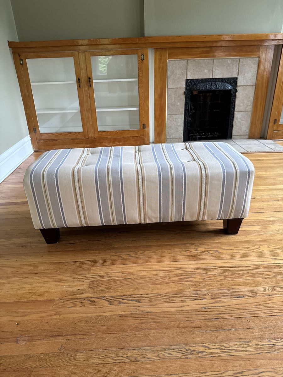 Classic Upholstered Bench