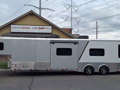Sundowner 8.5x40 Gooseneck Living Quarters Toy Hauler Aluminum Enclosed