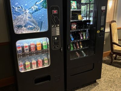 Snack and Soda Vending Machines For Sale