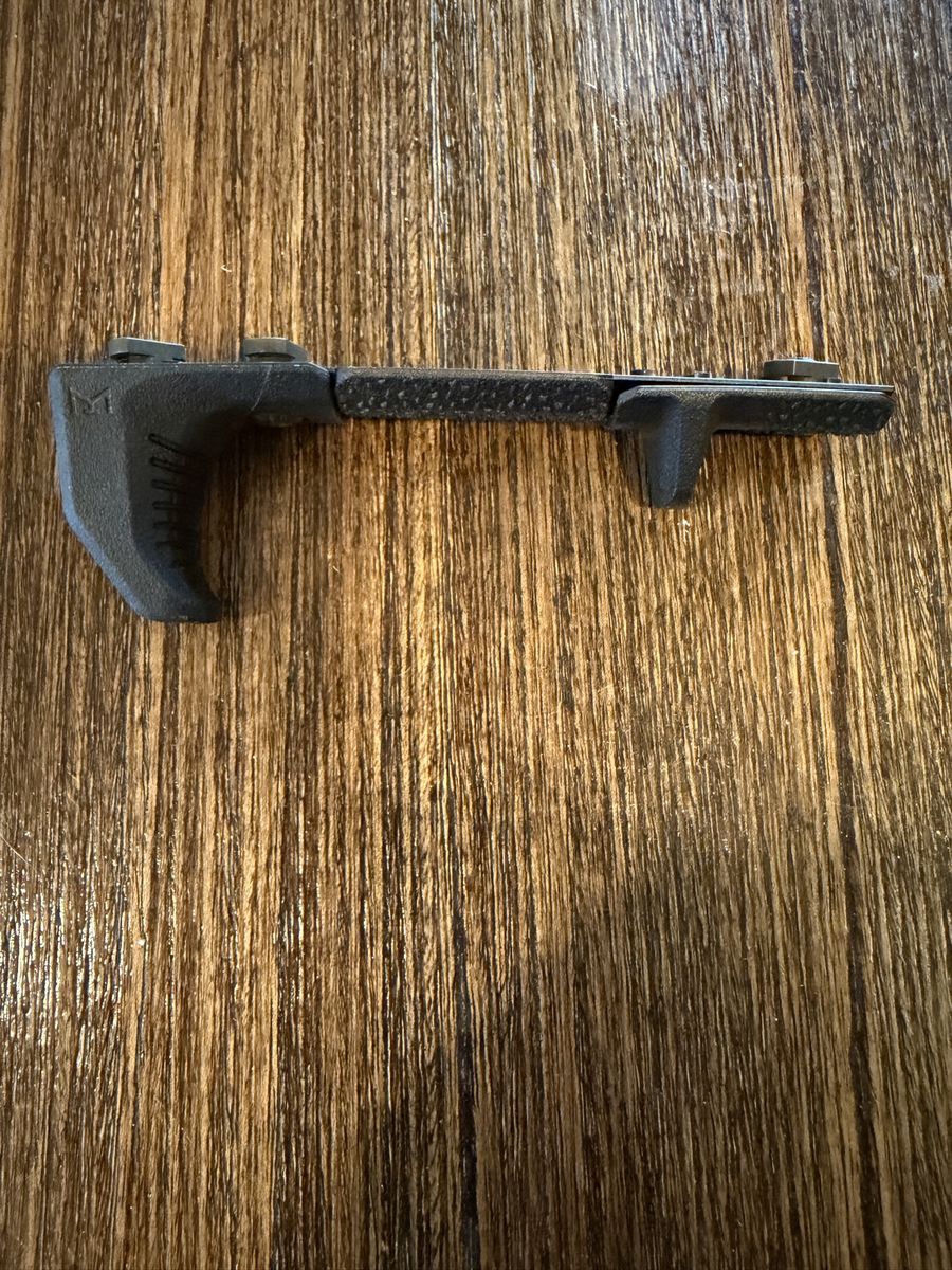Magpul M-LOK Angled Foregrip and Handstop Kit Black