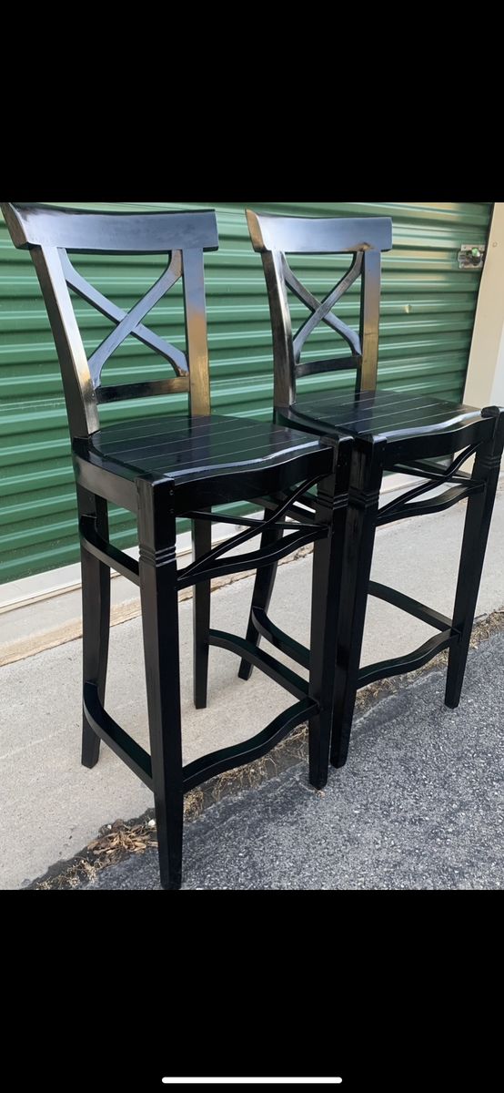 Set Of 2 Gorgeous Unique Vintage Barstools