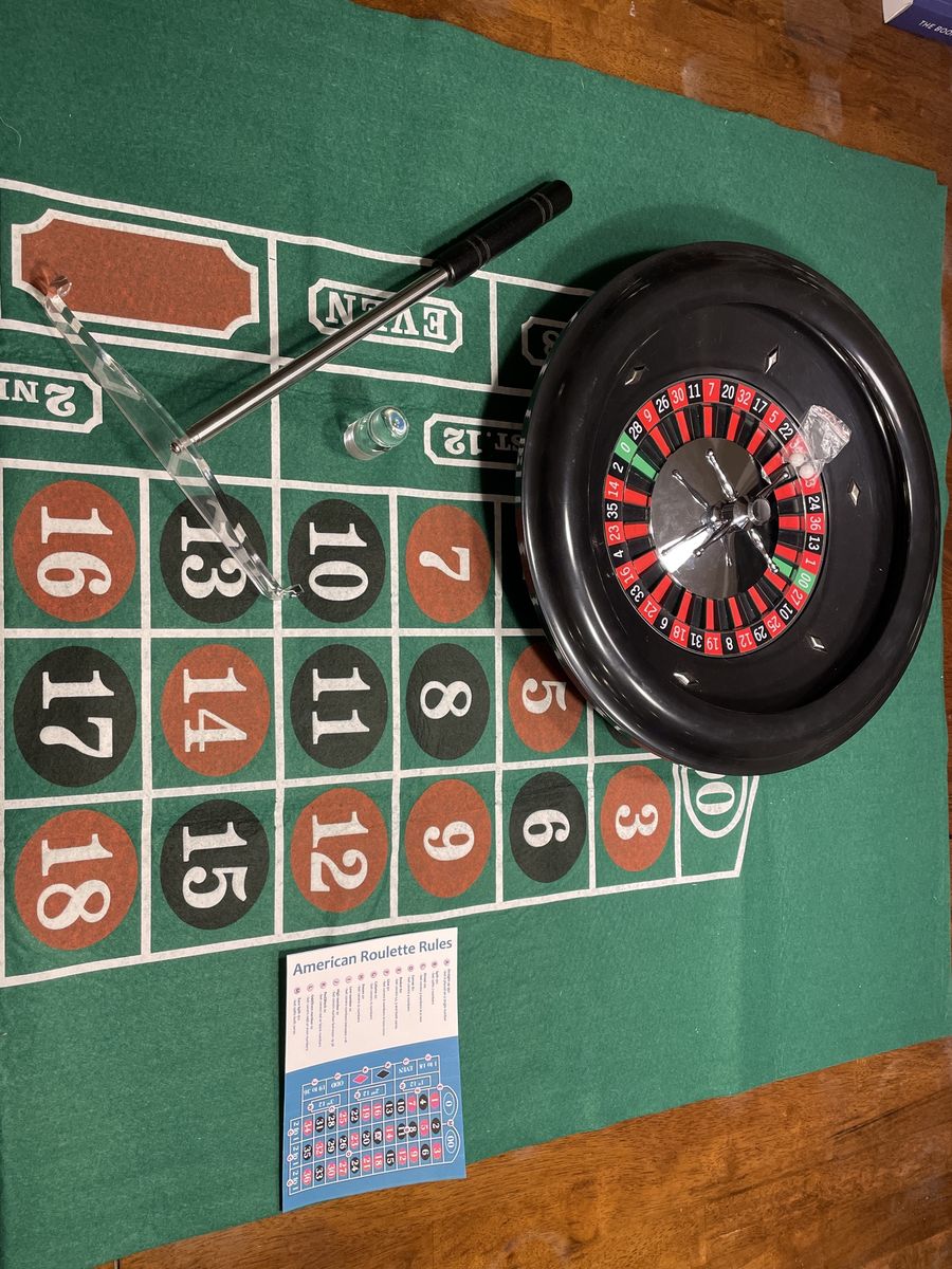 American Roulette Game Set - Felt Mat, Wheel, Rake, Ball & Rules