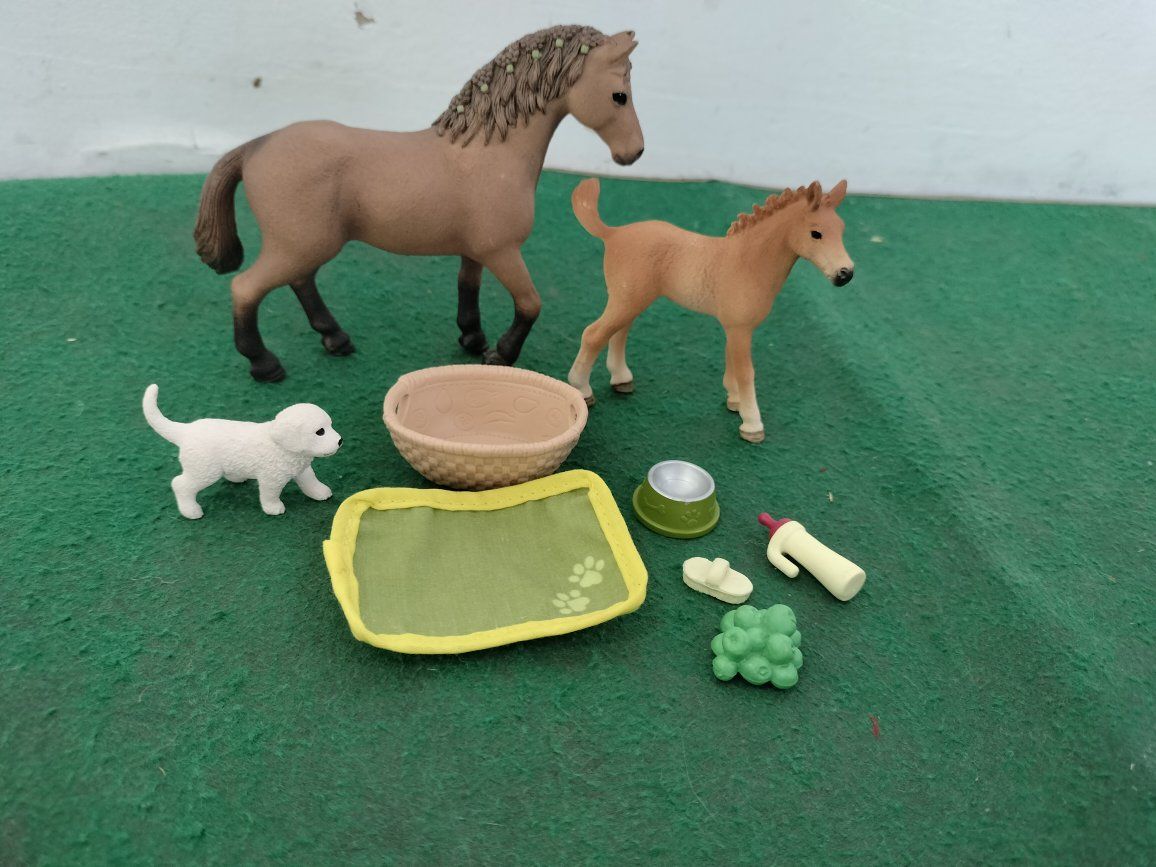 Schleich baby animal care set.