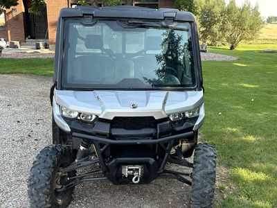 2019 Can-Am Defender XT HD10 Enclosed Cab UTV Side-by-Side Utility Vehicle
