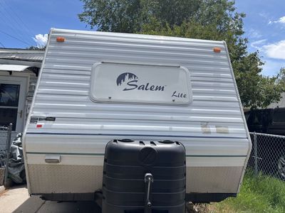 Forest River Salem Lite Travel Trailer - Spacious, well-maintained RV for sale $7500 OBO