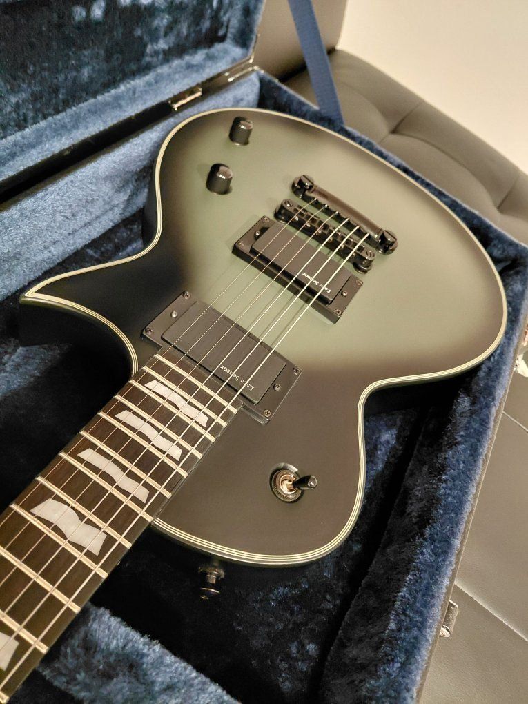 ESP LTD BK-600 Bill Kelliher Signature w Deluxe Case & TUSQ nut