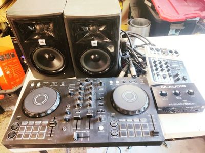 Full DJ Starter Bundle Pioneer DDJ-FLX4 DJ Controller, JBL Studio Monitors, M-Audio Interface, Kaschun Mixer & Cables