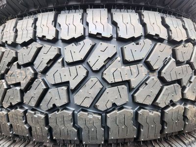 265/75r16 falken wildpeak at4w