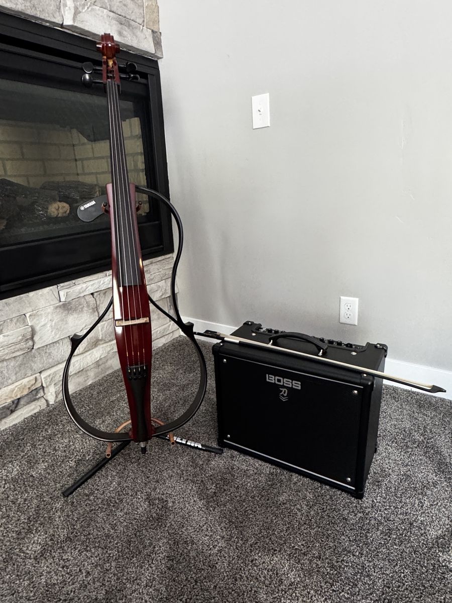 Yamaha SVC 110 Electric Cello Package w/ Boss Katana 50W Mark II Amp & EVS Bolt Carbon Fiber Bow