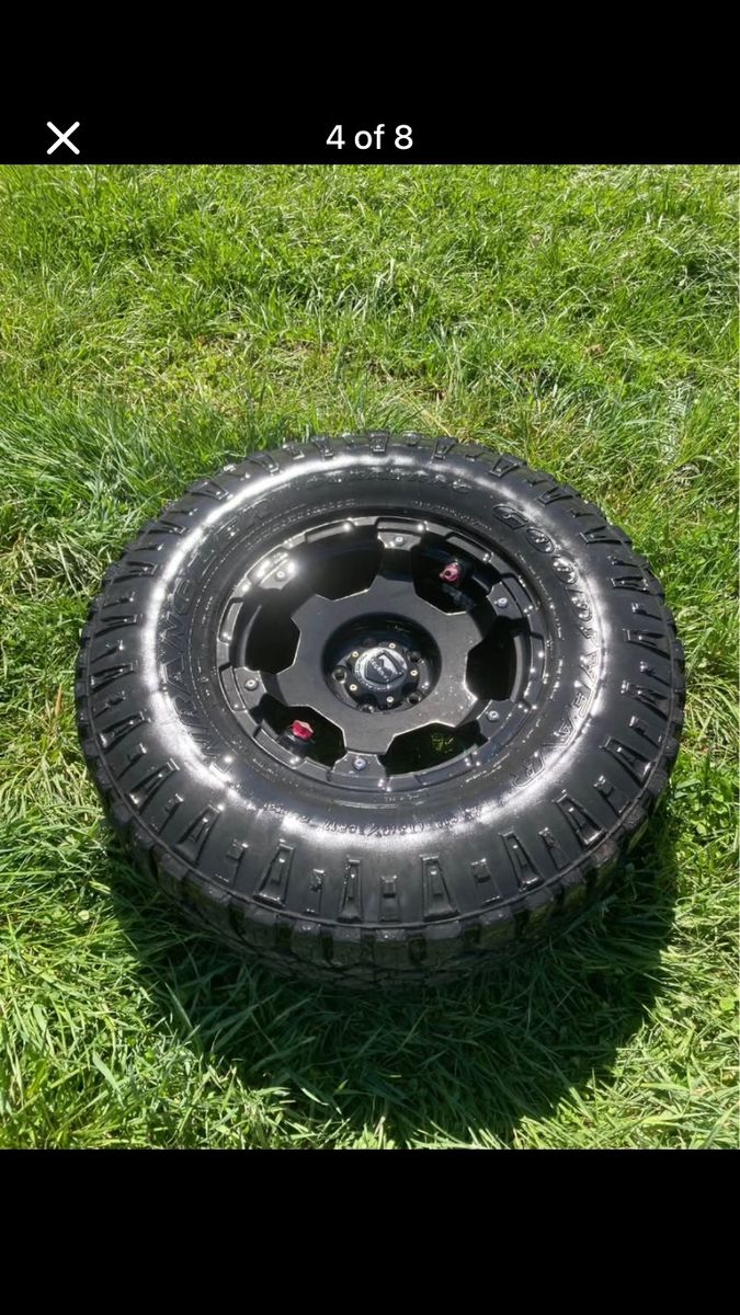 Jeep wheels and tires