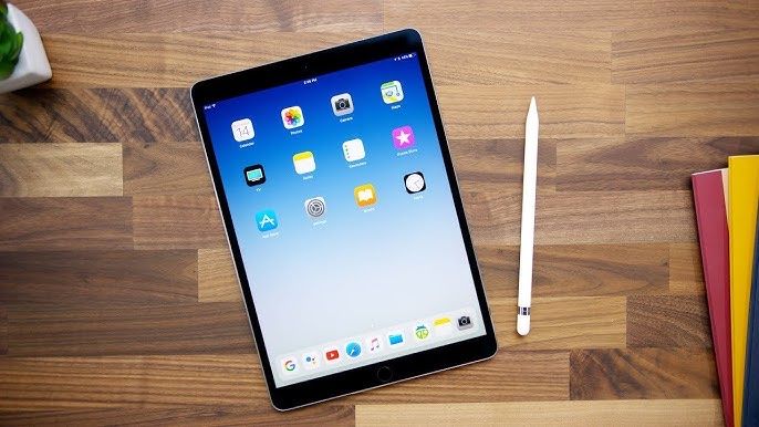 Apple iPad Pro 10.5” with Apple Pencil