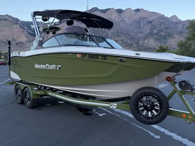 AMAZING 2023 MasterCraft XT24 - LIKE NEW