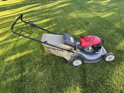 Honda Lawnmower HRR216 (2SDA)
