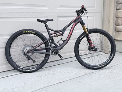 2019 Pivot Mach 4 Carbon V2 Medium Frame
