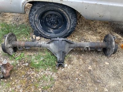1997 Chevrolet chevy chev 14 bolt semi floating axle 6 lug 3.73 gears