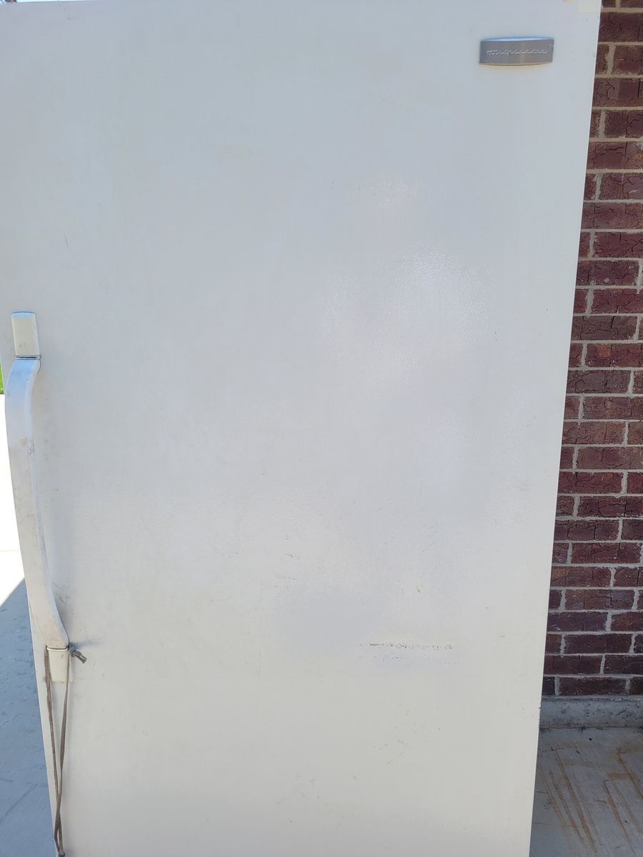 FRIGIDAIRE FREEZER