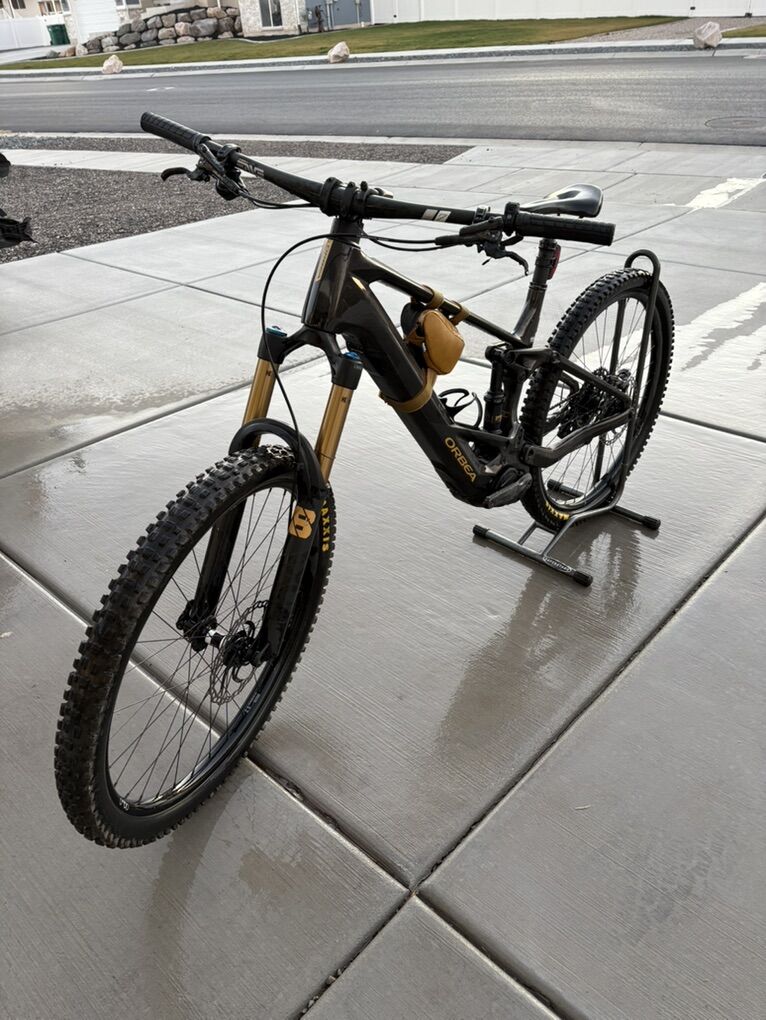 2023 Orbea Wild M10 Mountain eBike, XL