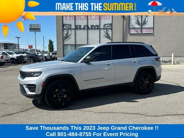 2023 Jeep Grand Cherokee Altitude