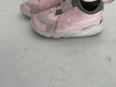 Nike Flex shoes
